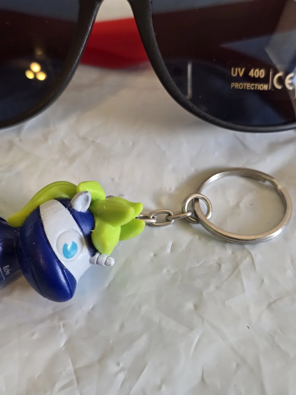 Black UV400 Sunglasses with Neon Pony Keychain New